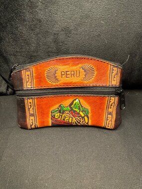 Peruvian Leather Coin Purse With Zipper Closure & Machu Picchu Design
